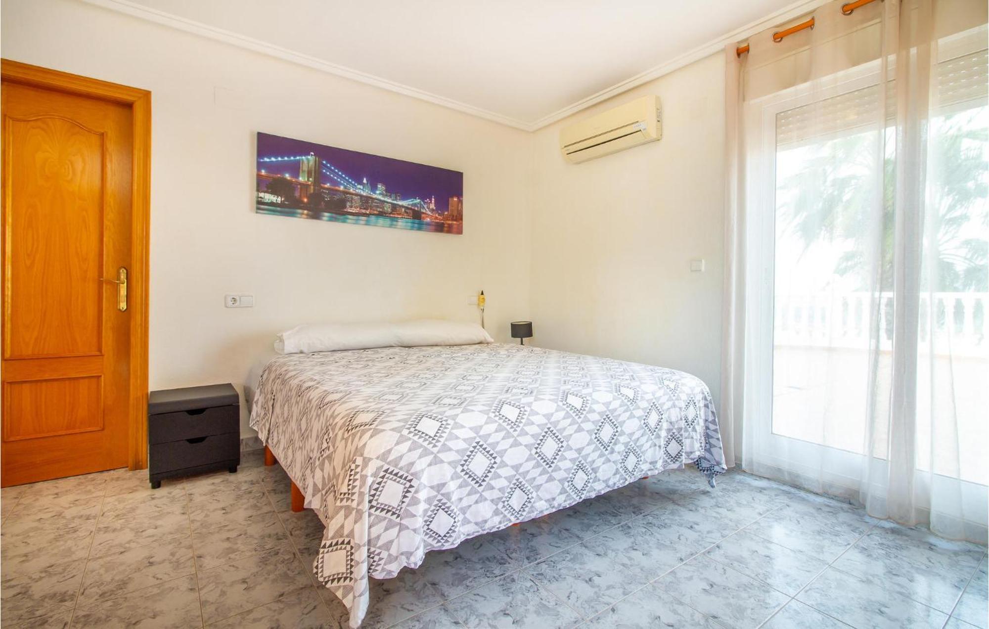 Beautiful Home In Gran Alacant With Kitchen 산타 폴라 외부 사진